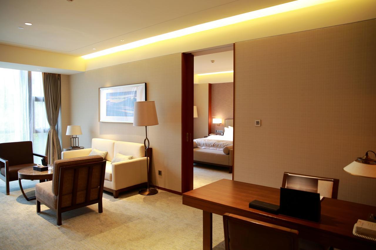 Zhongjian Yanqi Lake View Hotel Pequim Exterior foto